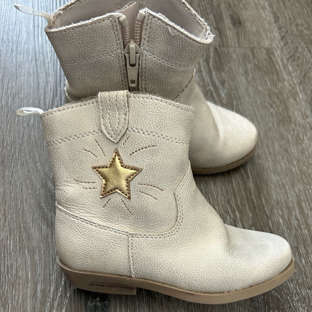 Girls Cowboy Boots - toddler Kids size 9 cream color